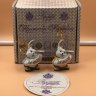 Набор фарфоровых елочных игрушек «Зайчики с гармошкой» от Мануфактуры Гарднеръ в Вербилках, высота 7 см. Набор фарфоровых елочных игрушек «Зайчики с гармошкой» от Мануфактуры Гарднеръ в Вербилках, высота 7 см.